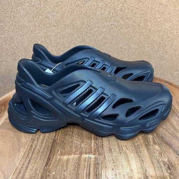 Adidas
AdiFom supernova j
Brand new - Picture 10 of 11